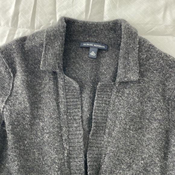 Banana Republic - Picture 2 of 11